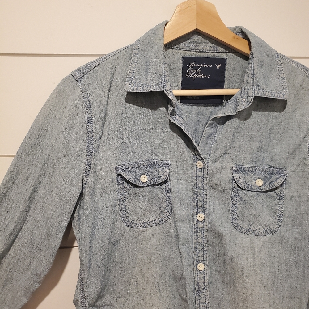 American Eagle Medium denim Button Long Sleeve Shirt Cotton Blue Jean Western